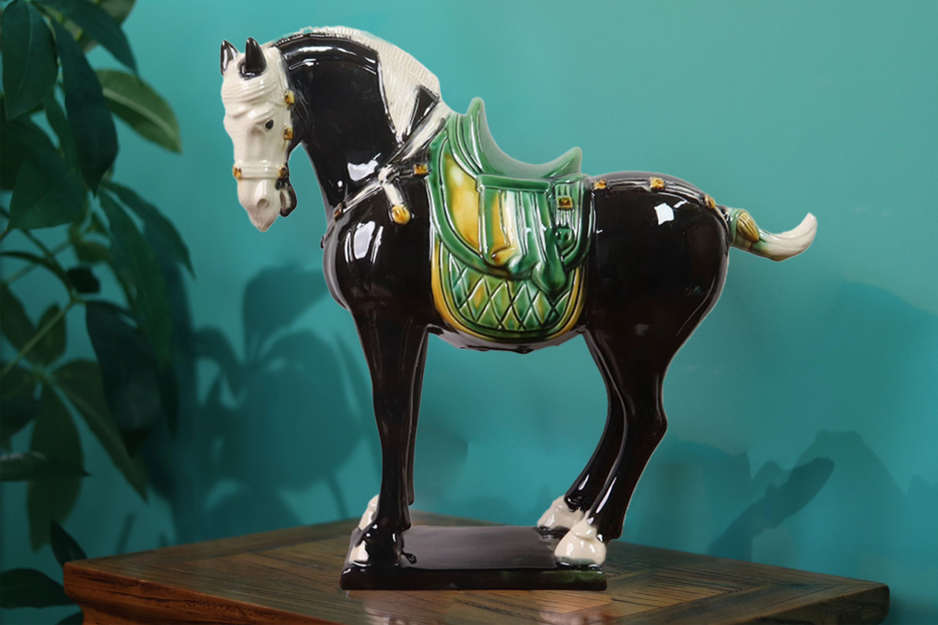 Museum-Grade Tang Dynasty Tri-color Glazed Ceramic Horse Statue Black 40x42cm 5